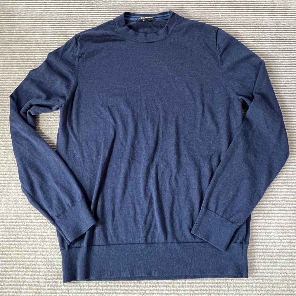 Banana Republic Mens Navy Blue 100% Merino Wool Crewneck Sweater Medium NWOT